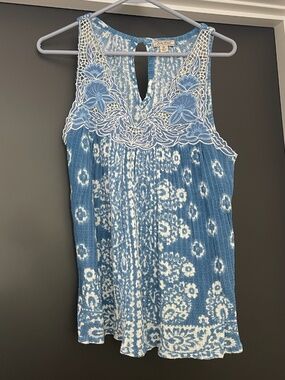 Lucky Brand Woman's Blue Tank